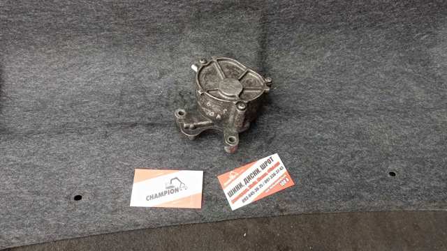 Насос вакуумний