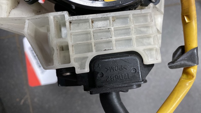 Перемикач підрульовий, в зборі — фото 3