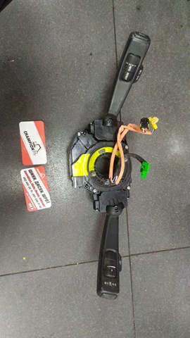 Підкермовий перемикач правий volv