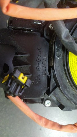 Підкермовий перемикач правий volv