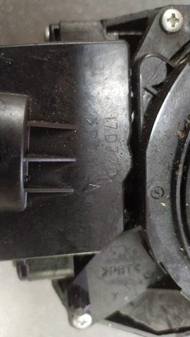 Підкермовий перемикач правий volv