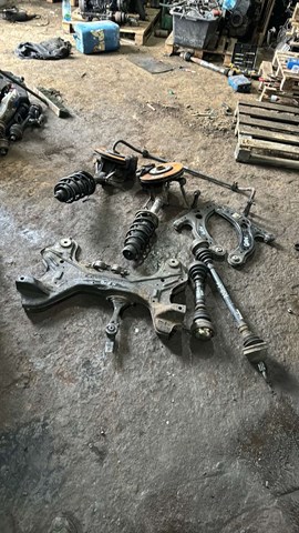 Полуось передняя, правая 1J0407272KT VAG