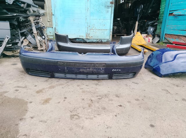 Бампер передний