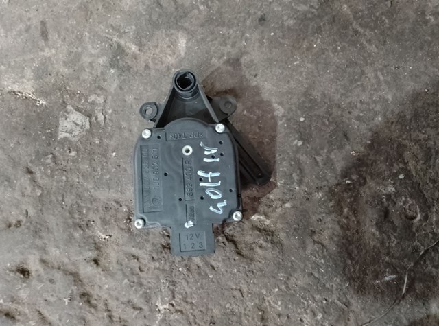 Двигун заслінки рециркуляції повітря