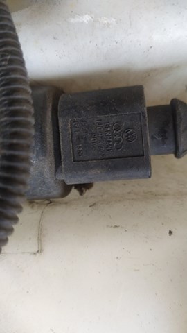 1J0973722 VAG Разъем (фишка) противотуманной фары купить в Черкассы