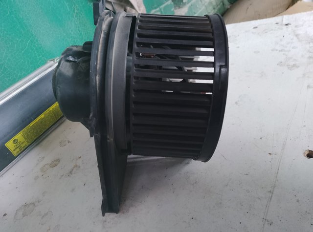 Мотор вентилятора печки (отопителя салона)