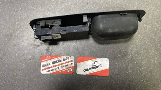 Кнопковий блок керування склопідіймачами передній лівий — фото 3