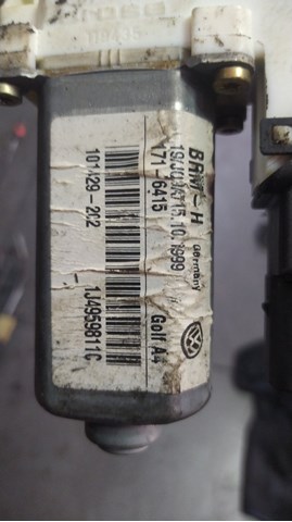 Мотор стеклоподъемника двери задней левой