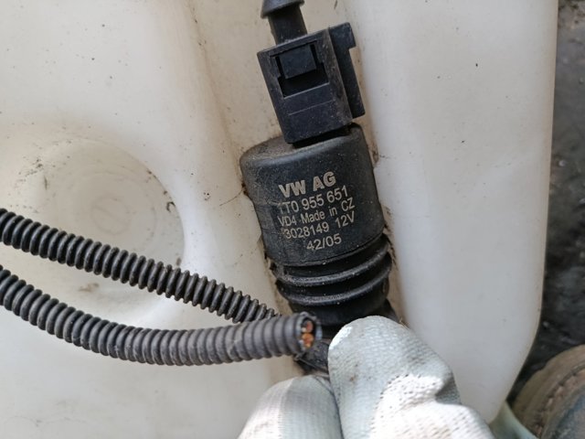 1J5955651 VAG Насос-мотор омывателя стекла переднего купить в Ровно