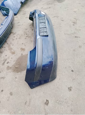 Бампер задній