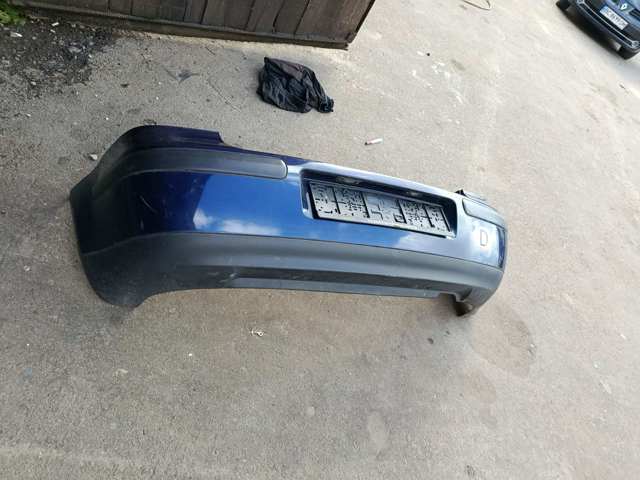 Бампер задній