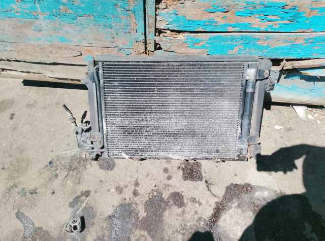 Радіатор охолодження двигуна