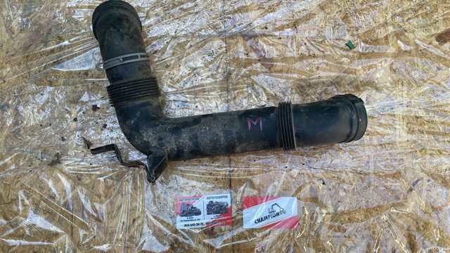 VAG 1K0129618AJ Патрубок воздушный, вход в резонатор в наличии Одесса