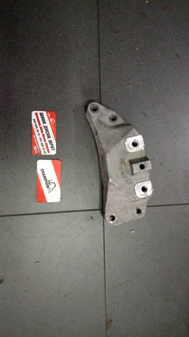 Кронштейн подушки (опори) двигуна, лівої