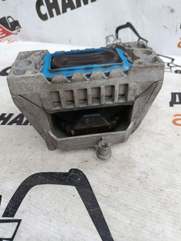 VAG 1K0199262M Правая подушка двигателя в наличии Каменское