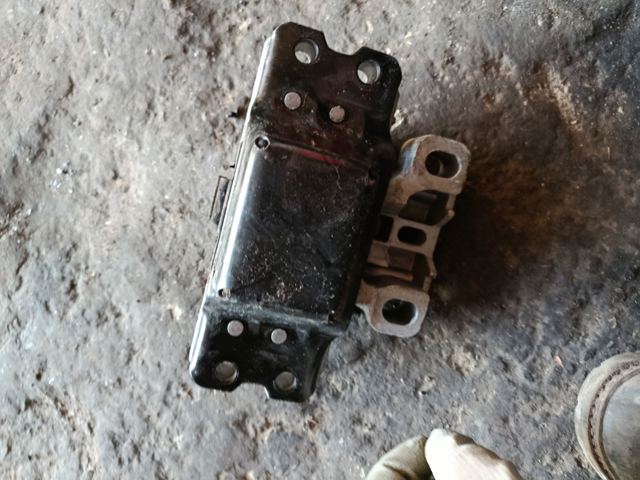 Подушка (опора) двигуна, ліва — фото 3