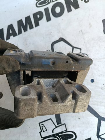 VAG 1K0199555CF Левая подушка двигателя в наличии Житомир