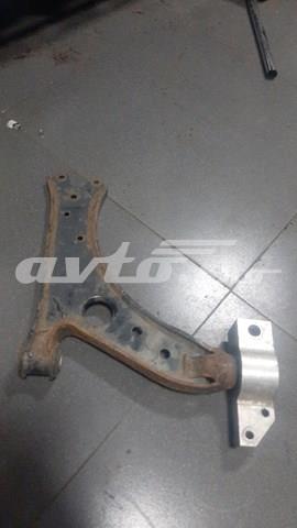 Рычаг передней подвески нижний правый