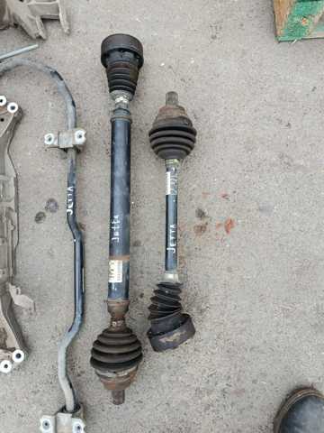 Піввісь права