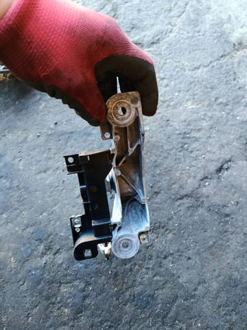 Важіль стоянкового гальма — фото 4