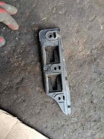 Кронштейн бампера переднього, зовнішній правий — фото 5