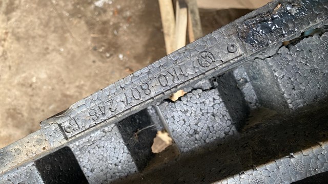 1K0807248B VAG Молдинг бампера переднего левый купить в Ужгород