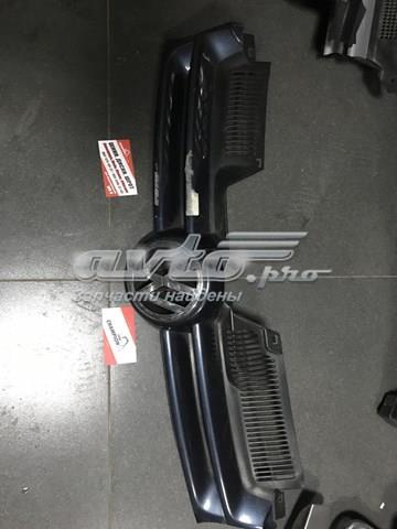 Решітка радіатора Golf 5