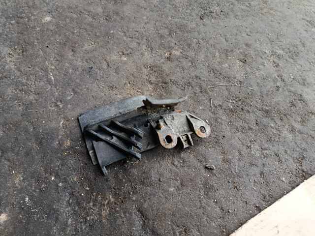 Бризковики задній, правий — фото 7