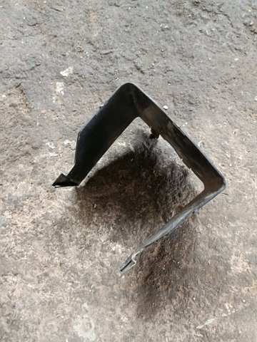 Кришка акумулятора (АКБ) — фото 8