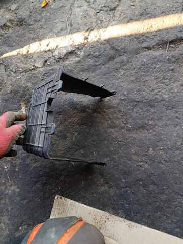 Кришка акумулятора (АКБ) — фото 1