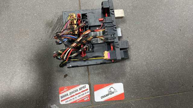 Блок управления бортовой сети 1K0937049M VAG