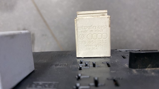 Реле звукового сигналу