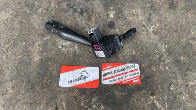 Перемикач підрульовий, правий — фото 1