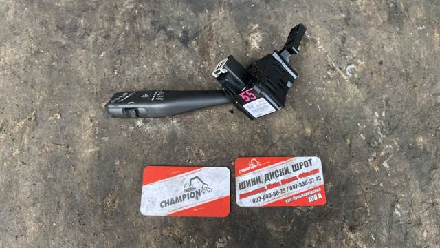 Перемикач підрульовий, правий — фото 1