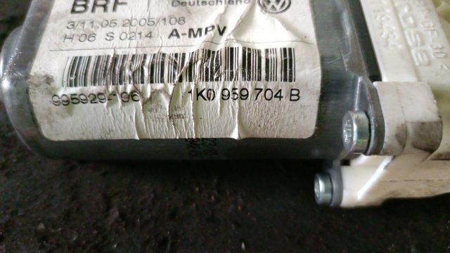 Двигун склопідіймача двері передньої, правої