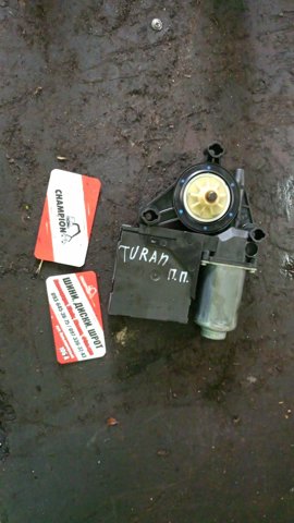 Двигун склопідіймача двері передньої, правої