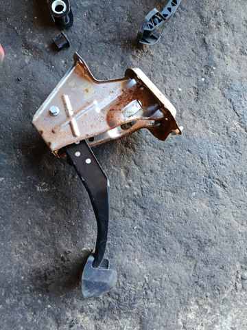 Педаль тормозу — фото 3