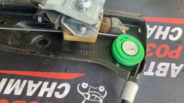 1K3837462B VAG Механизм стеклоподъемника двери передней правой купить в Николаев