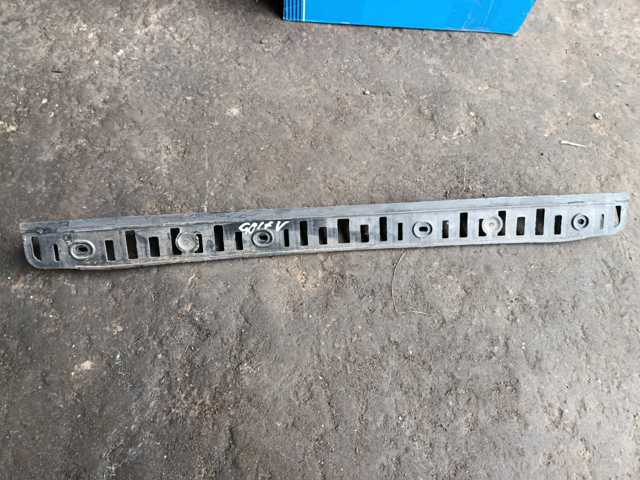 Кронштейн бампера заднього, центральний — фото 4