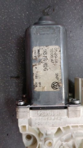 Двигун стеклопод'емника двері задньої, правої