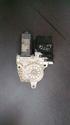 Двигун стеклопод'емника двері задньої, правої