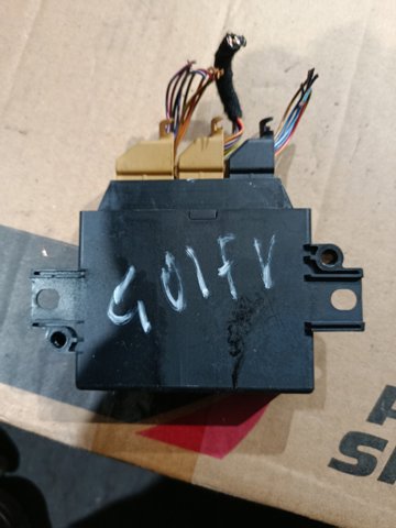 Модуль керування (ЕБУ) парктроніком — фото 4