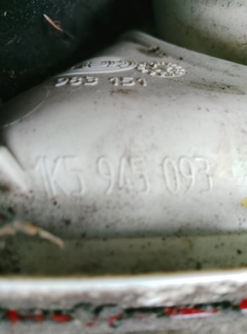 1K5945093 Фонарь задний левый внутренний купить Павлоград