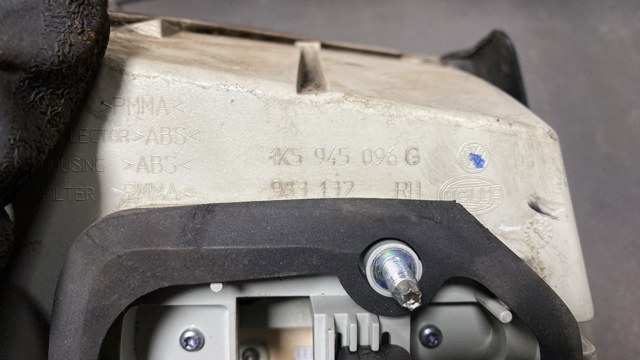 1K5945096G Фонарь задний правый внешний купить Одесса
