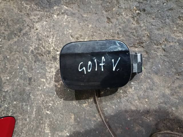 Лючок бака — фото 1