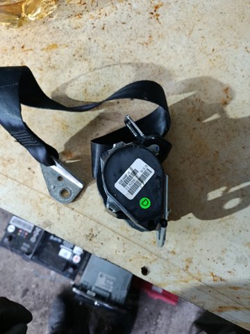 Ремінь безпеки — фото 4