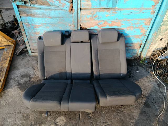 Сиденье задные — фото 1