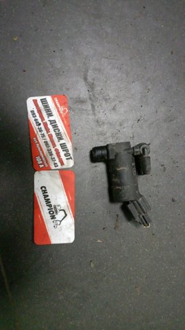 Насос-двигун омивача скла, перед/зад