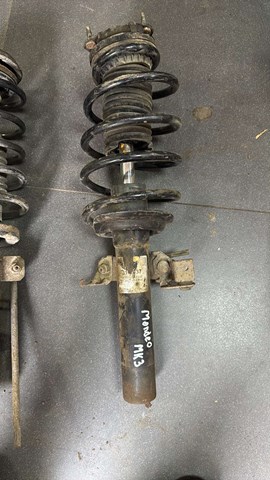 Пружина передняя