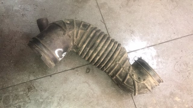 Патрубок воздушного фильтра